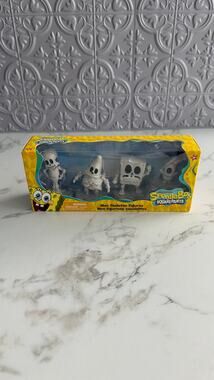 SpongeBob SquarePants Mini Skeleton Figures 4-Pack Halloween Toys NEW